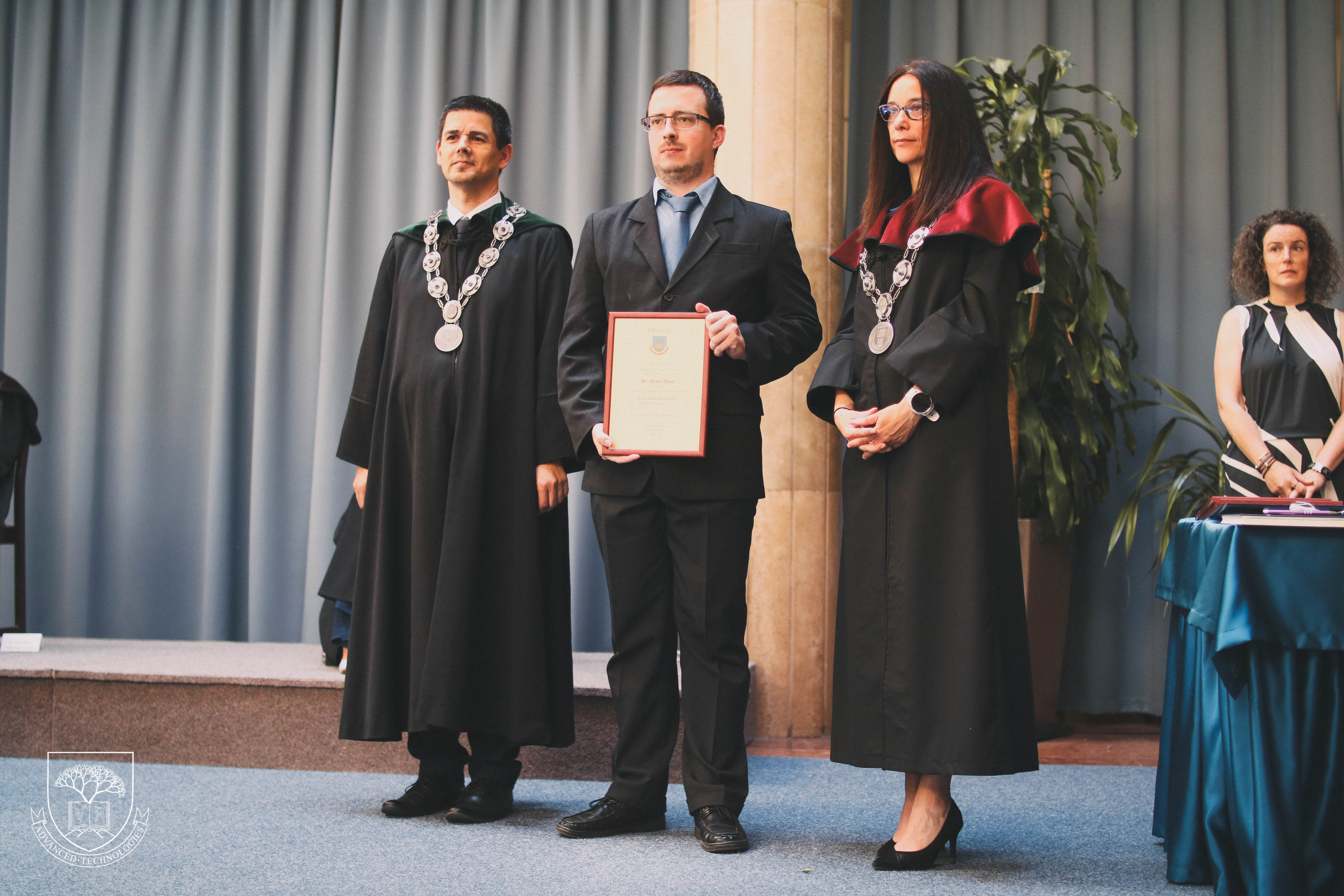 Dr. Orosz Ákos